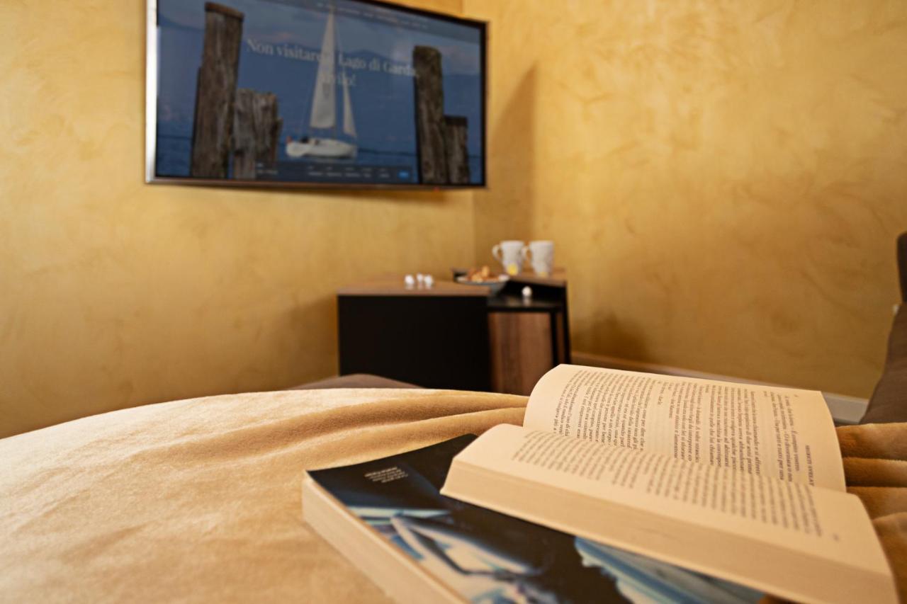 The Place - Regarda Travel Lazise Exterior photo